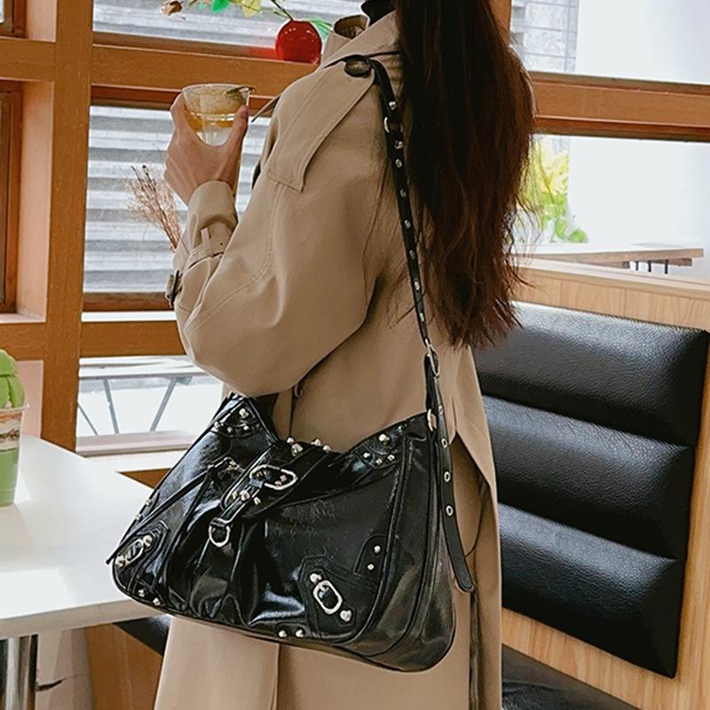 Retro Large-capacity Tote Bag, Hot Girl Bag, Single-shoulder Crossbody Commuter Large Bag