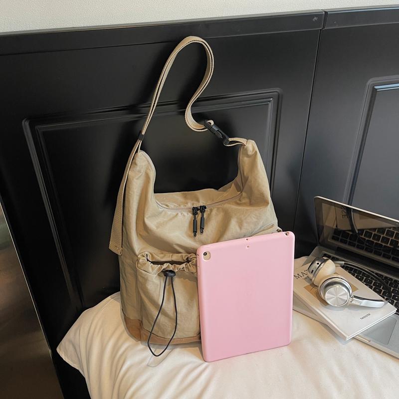 Borsa a Spalla Grande Capacità con Cuciture Colorate Borsa a Tracolla Leggera da Donna con Tasche Multiple