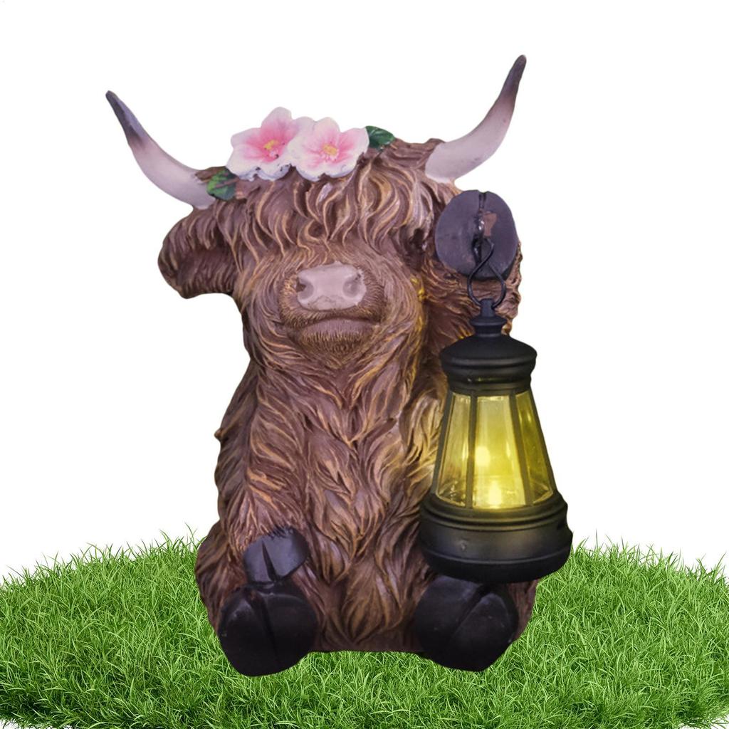 Highland Cow Garden Decor Realistic Highland Bull Animal Light Realistic Solar Powered Resin Statue For Bedroom Desk Apartment