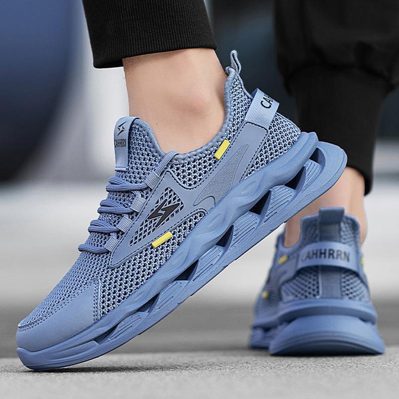 

2025 new summer mesh breathable hollow thin men s shoes fashion casual shoes Internet celebrity explosion Korean version of sports shoes 39