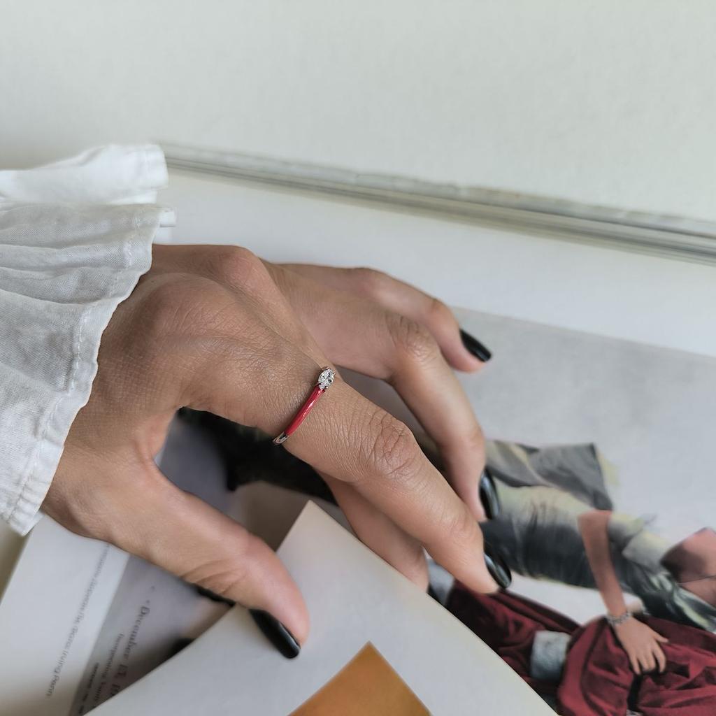 Sølvring med zirkoner, emalje, produktvekt 1,05 g (60002236)