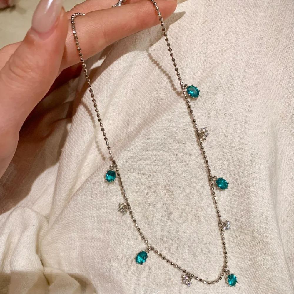 

Island Story Blue Green Pendant Necklace with Tassel Heart Shining Diamond Luxury Women Collarbone Chain