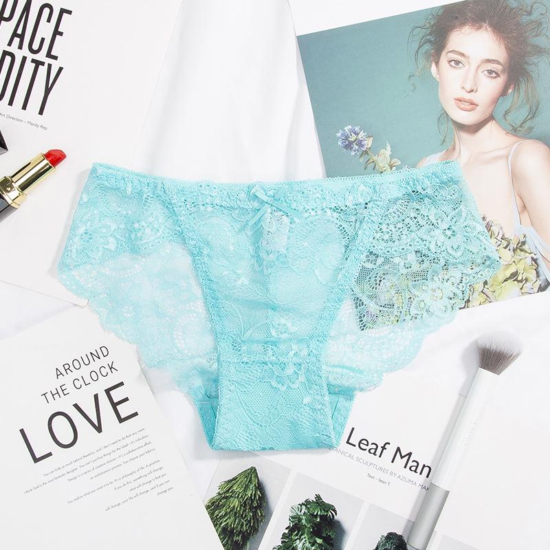 Low-Waist Seamless Lace Women's Triangle Panties with Breathable Pure Cotton Antibacterial Crotch