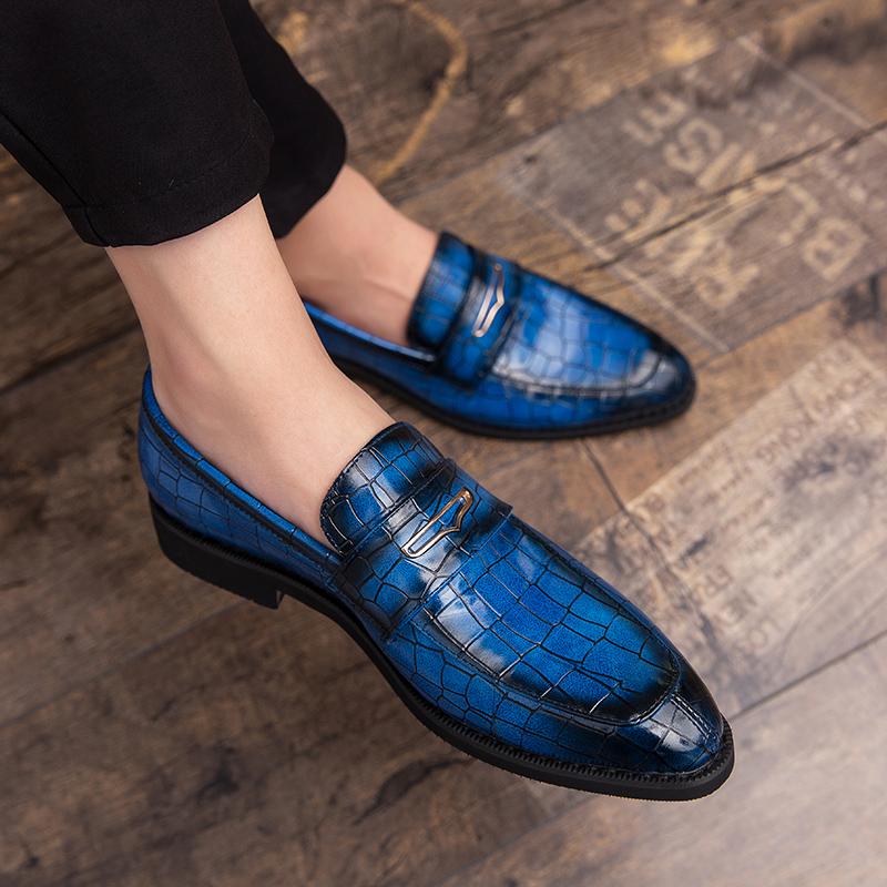 Fashion 2024 Classic Crocodile Pattern Business Flat Shoes Men Designer Formal Dress Leather Shoes Men's Loafers Wedding Party Shoes