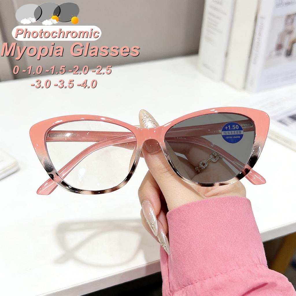 New Fashion Cat Eye Photochromic Women's Myopia Glasses Outdoor Ultra Light Neutral High Quality Anti Blue Light Glasses