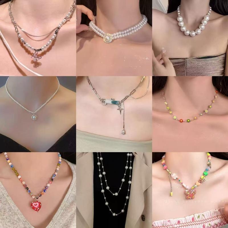 Color Dopamine Versatile Love Pendant Necklace Female Sweet Cool Spice Girl Wind Beaded Premium Accessories Sweater Chain
