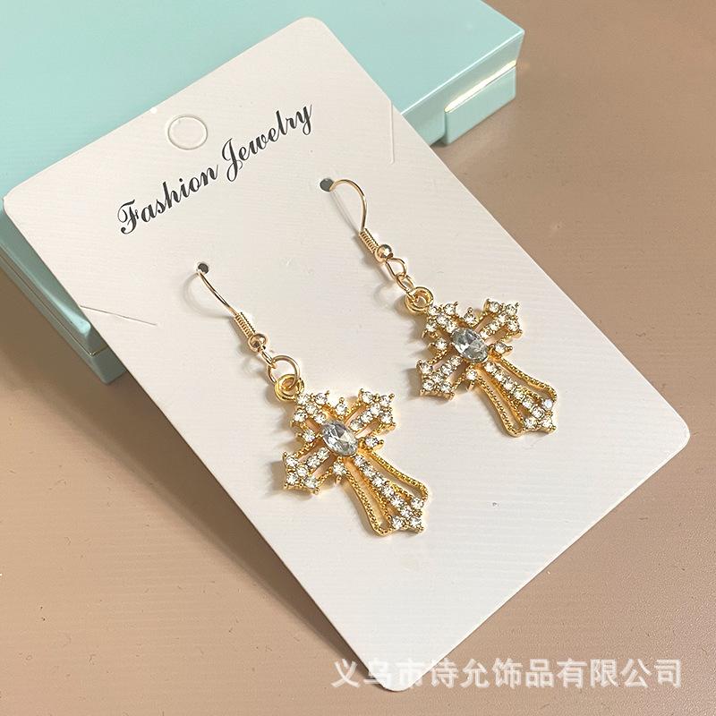European and American Popular Jewelry, Rhinestone-inlaid Cross Necklace, Simple and Fashionable, Cross and Versatile Hanging