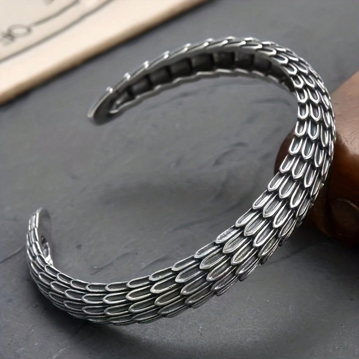 

1pc 925 Silver Plated Personalized Dragon Scale Pattern Bracelet, Trendy and Retro Wristband серебряный