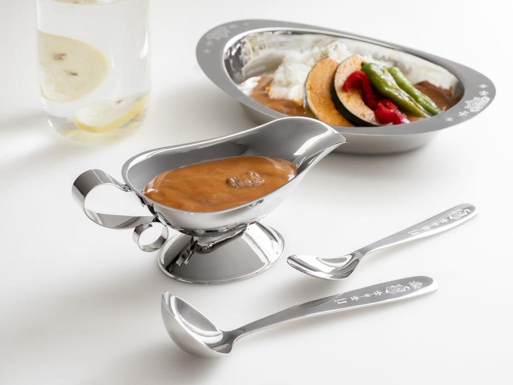 Skater Stainless Steel Sauce Pot/Gravy Boat, Dishwasher Safe, Disney Aladdin Genie Design, KSSP1-A