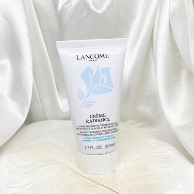 Crema Radiance Crema Detergente Delicata Schiumosa 50ml Formato da Viaggio