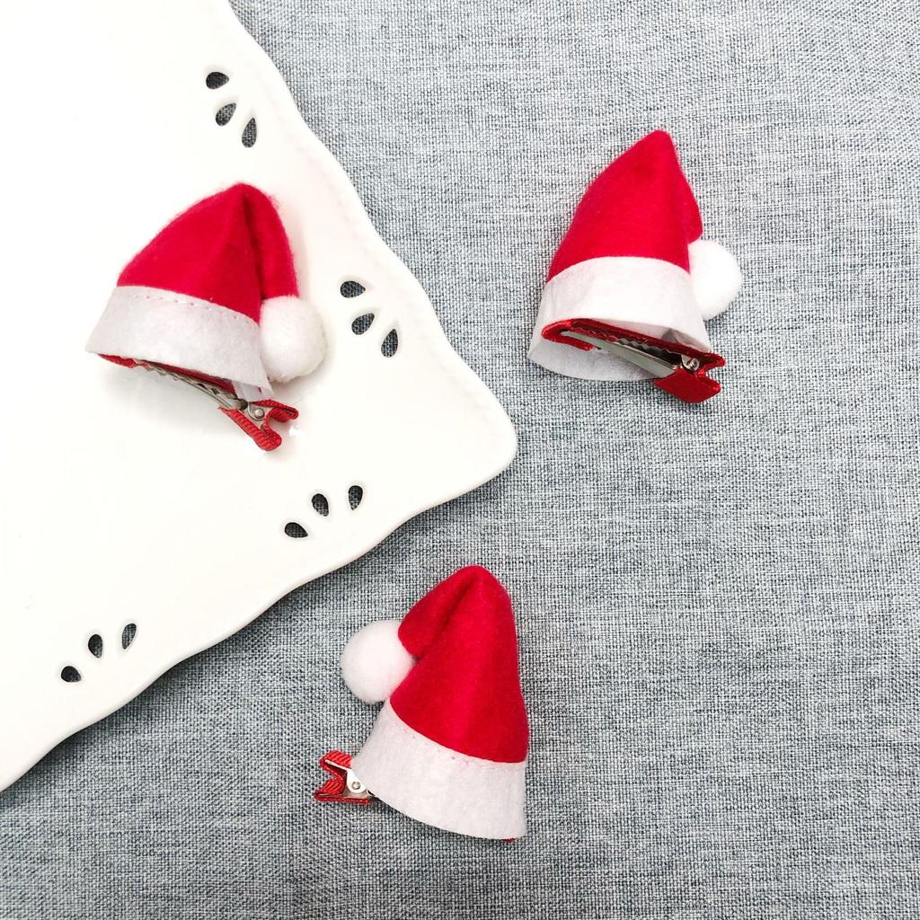 Plush Christmas Hat Hair Clip for Festive Decor and Gifts
