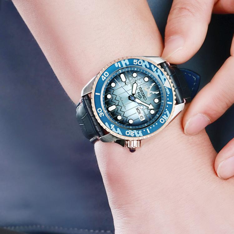 Seiko 5 Demon Slayer Collaboration Inosuke Hashibira Stainless Steel Watch Automatic Mechanical Movement Leather Strap Unisex watches blue SRPJ26K1