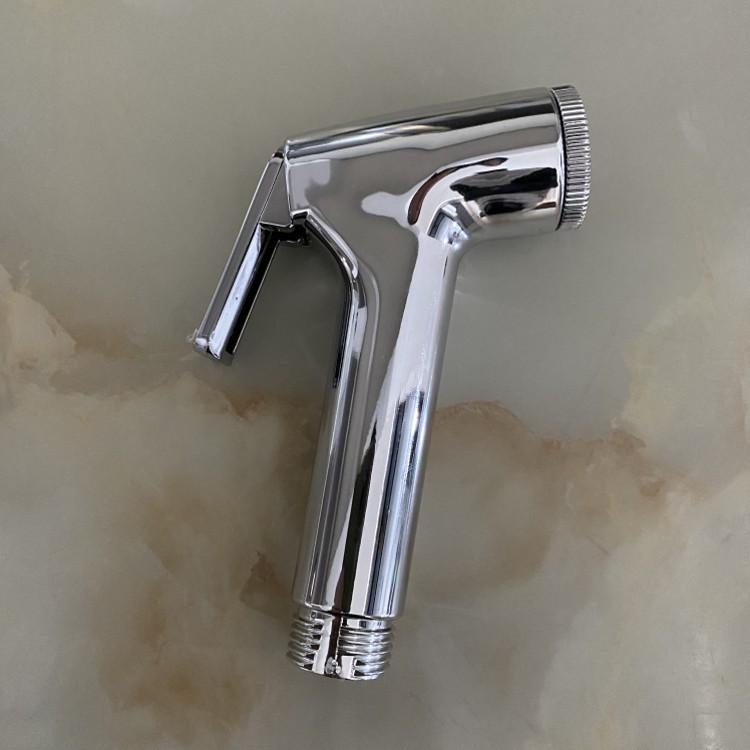 Set pulverizator bideu pentru baie de femei: Buton Booster pentru WC și Cap de Duș Mic