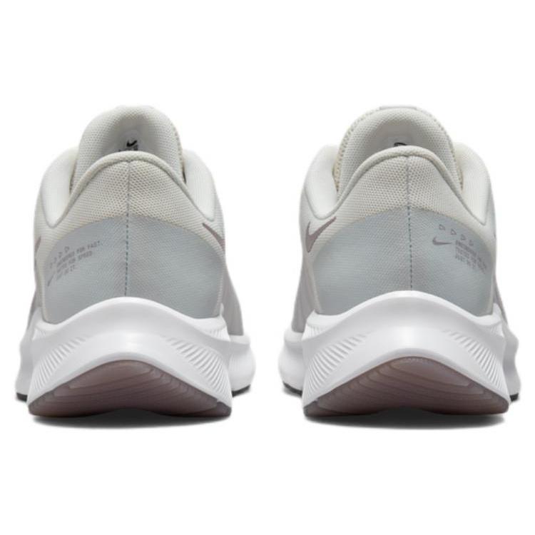 (WMNS) Nike Quest 4 Premium 'Photon Dust Metallic Lustre' Damen DA8723-011