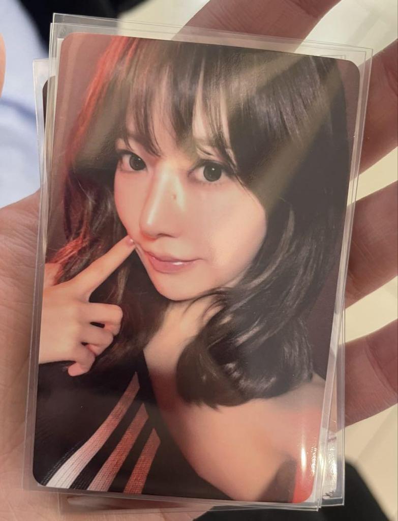 [USED] Luseraphim Sakura HOT yizhiyu Lakidro Limited Trading Card 2