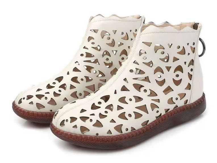 Dámské retro boty s kulatou špičkou, s výřezy a zipem, jaro/léto 2024