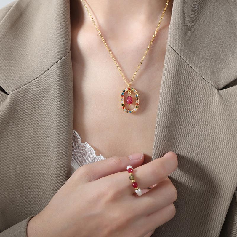 Natural Agate & Czech Diamond Pendant Necklace, 18K Gold Titanium Steel Versatile Collarbone Chain Jewelry