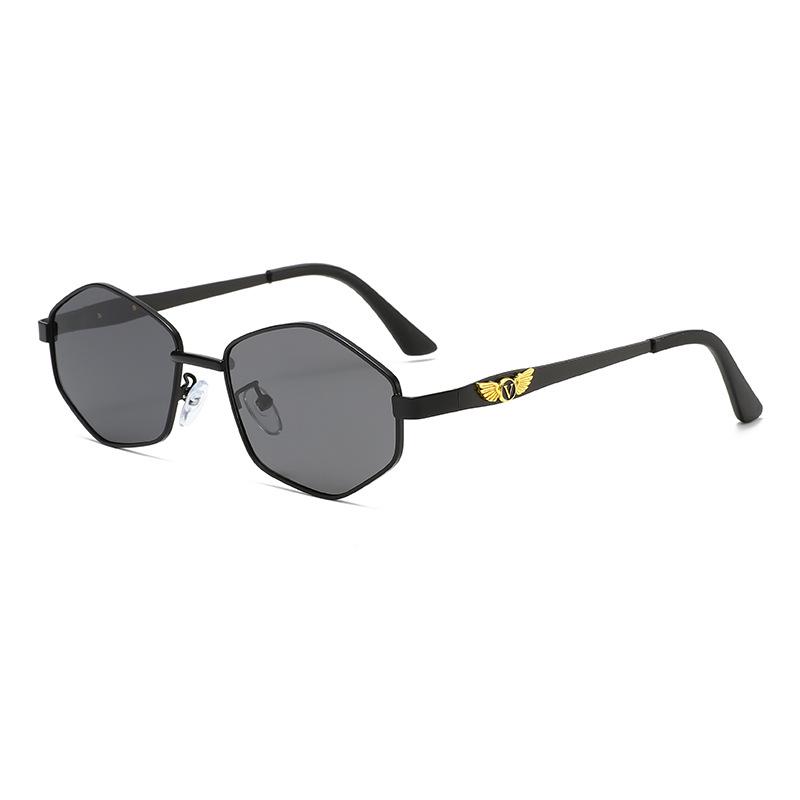 2025 Personalized Diamond Metal Men's Polarized Sunglasses - European & American Summer Outdoor Style