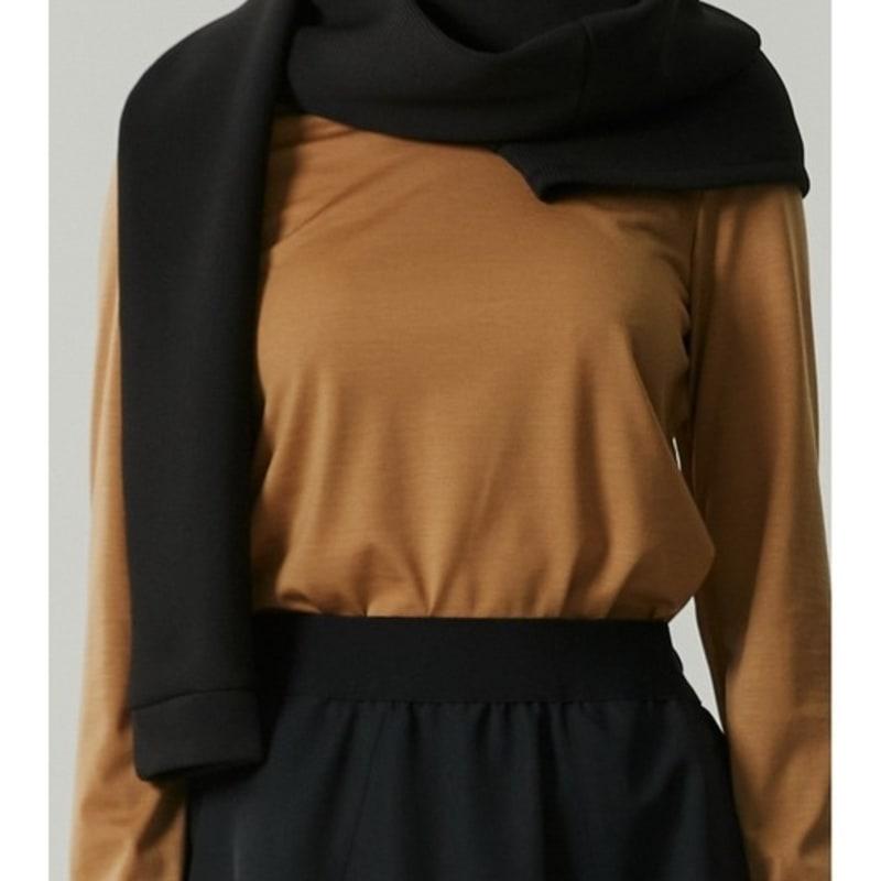 RE;CODE Asymmetry Sleeve Muffler (Over Fit)_RYAAA22801BKX