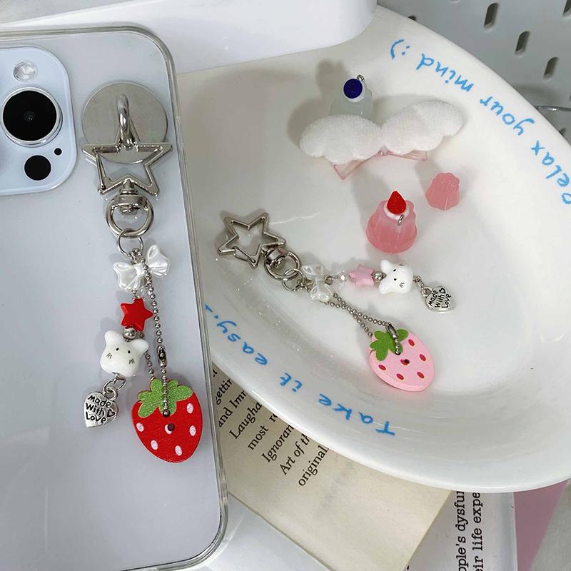 Sweet Y2K Cute Strawberry Mobile Phone Lanyard Lovely Rabbit Four Leaf Clover Star Keychain Bag Charms Girls Fresh Cute Pendant