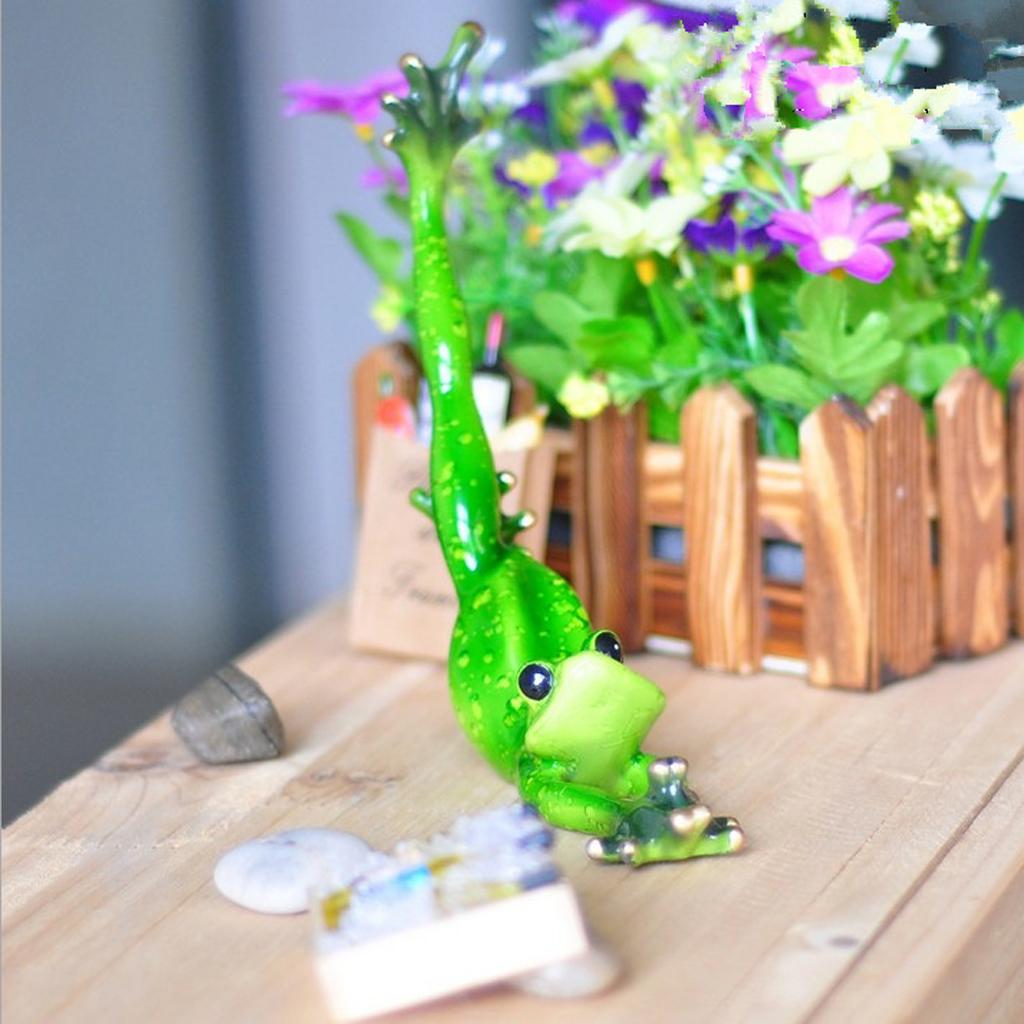3D Frog Figurines Statue Craft Decoration Miniatures Desk Ornament Shelf Display Furnishing Model Statue
