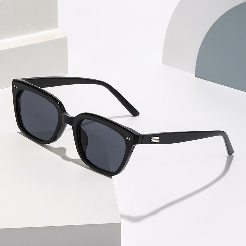 Trendy Square Frame Sunglasses for Men Women UV Protection Fashion Street Photography Sun Glasses
