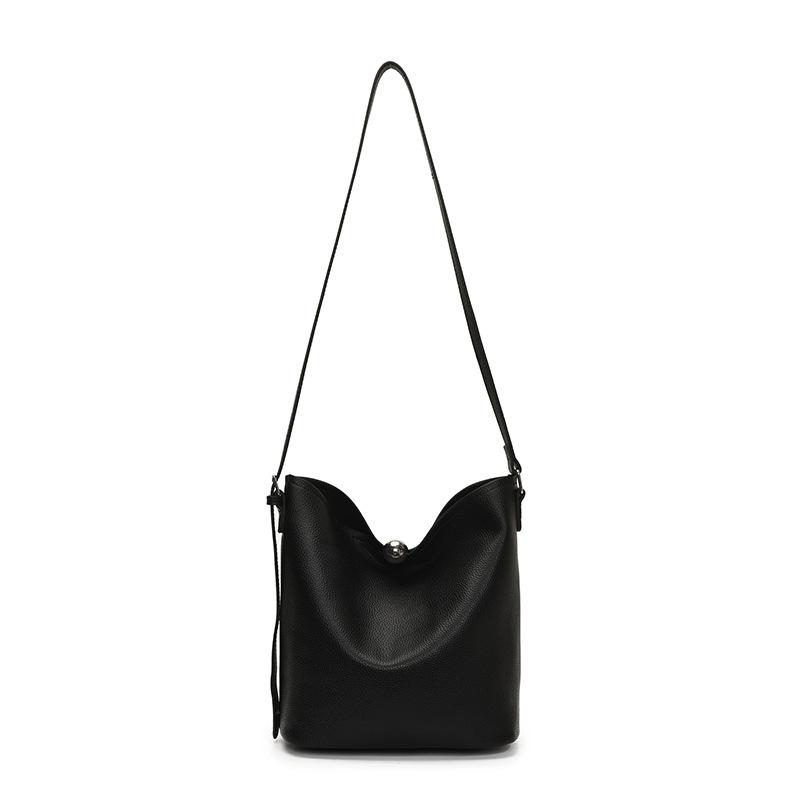 Spring and Summer Fashion Simple Style Niche Design Solid Color Bucket Bag Women's Daily Leisure Commuting Versatile Messenger Mother and Child Bag