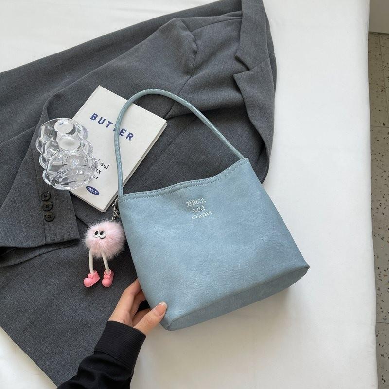 Stylish Soft Mini Handbag For Women Trendy 2023 Summer Minimalist Square Design