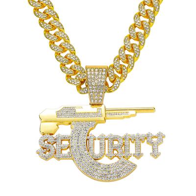 Kubanischer Kettenanhänger mit SEURITY-Buchstaben und Diamanten im Scharfschützengewehr-Design, personalisierter europäischer und amerikanischer Herrenschmuck