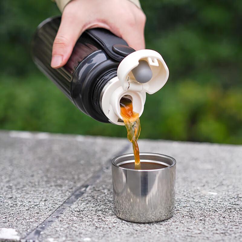 LOCK&LOCK Portable Insulated Water Bottle