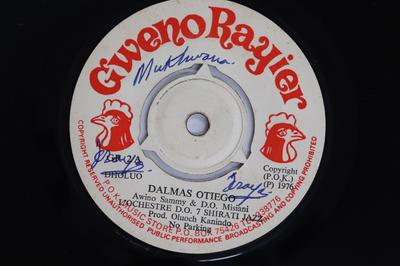 Disco de 7 pulgadas D.O. 7 SHIRATI JAZZ - Dalmas Otiego / Pendo To Heran No.2 GR2 GWENO RAYIER 1976 Kenia Música del Mundo Usado