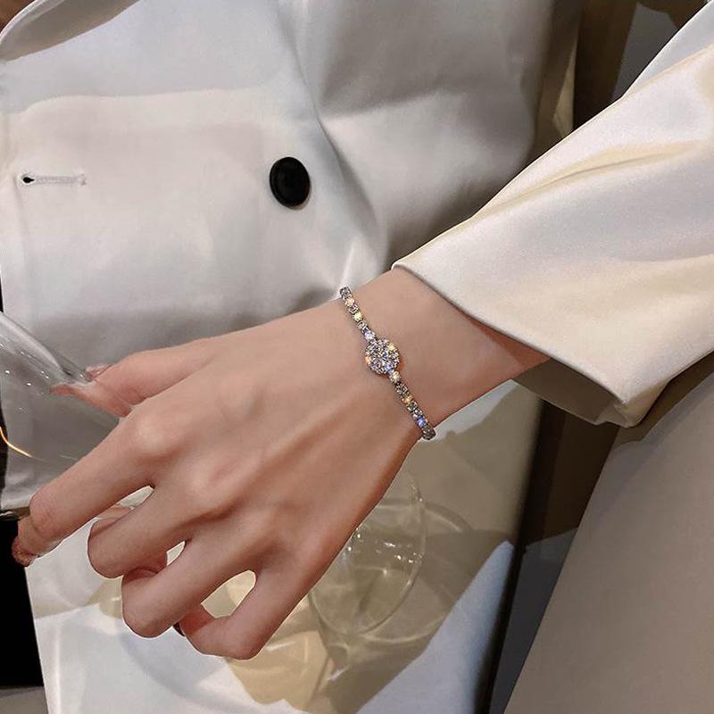 New 2023 Elegant Moissanite Diamond Bracelet for Women - Cold Style Niche Design