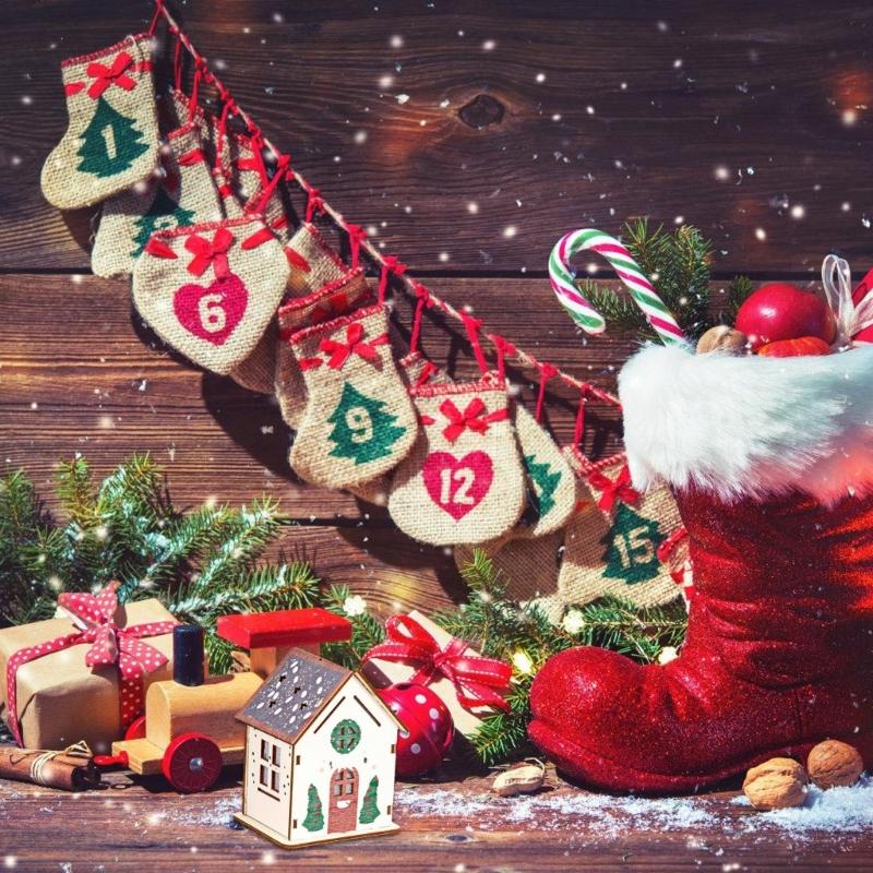 Illuminated Wooden Cottage Ornament Christmas Tree Hanging Decoration For Mantels Door Window Holiday Party Decoration