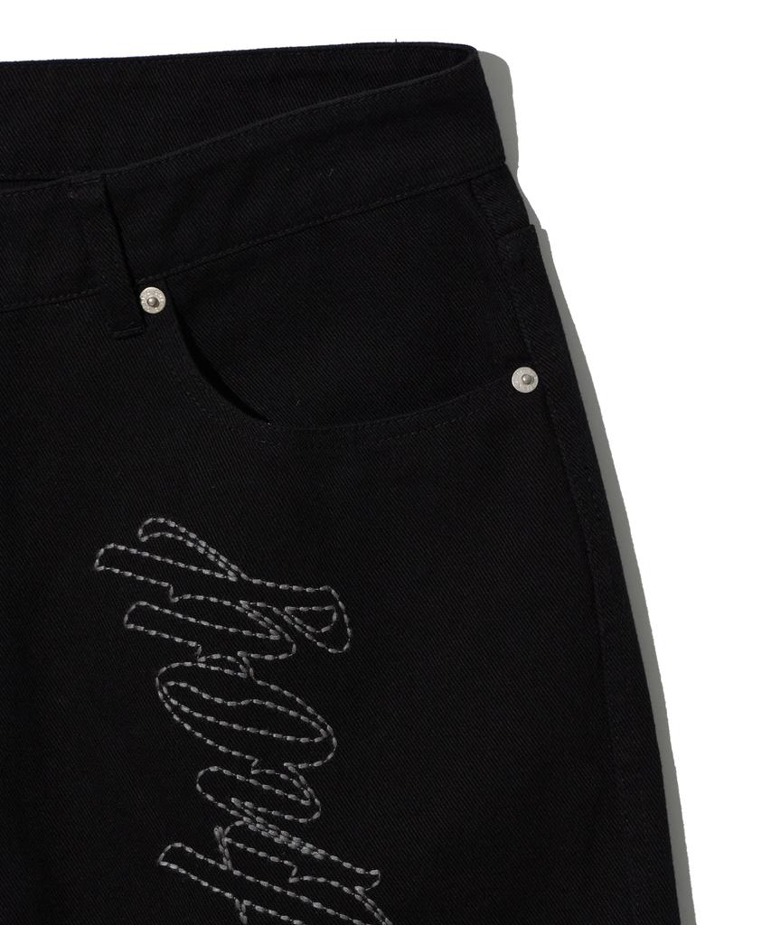 CRITIC Lettering Bermuda Pants Black