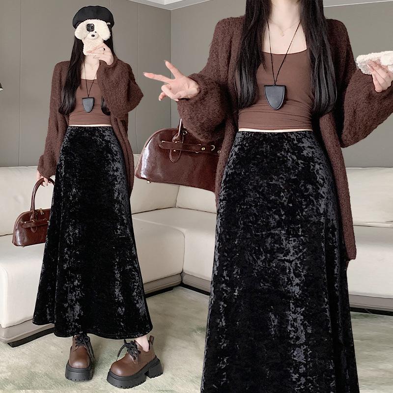 Women's Velvet A-Line Skirt, High-Waist, Slim-Fit, Thick Velvet, Autumn/Winter 2025 Collection