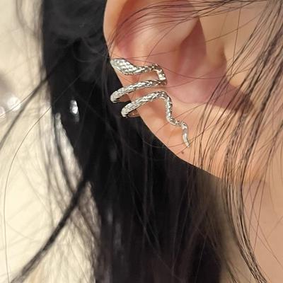 European and American Snake Earrings Retro Simple Sweet and Cool Ear Clips Niche Design Personalized Men's and Women's Earrings