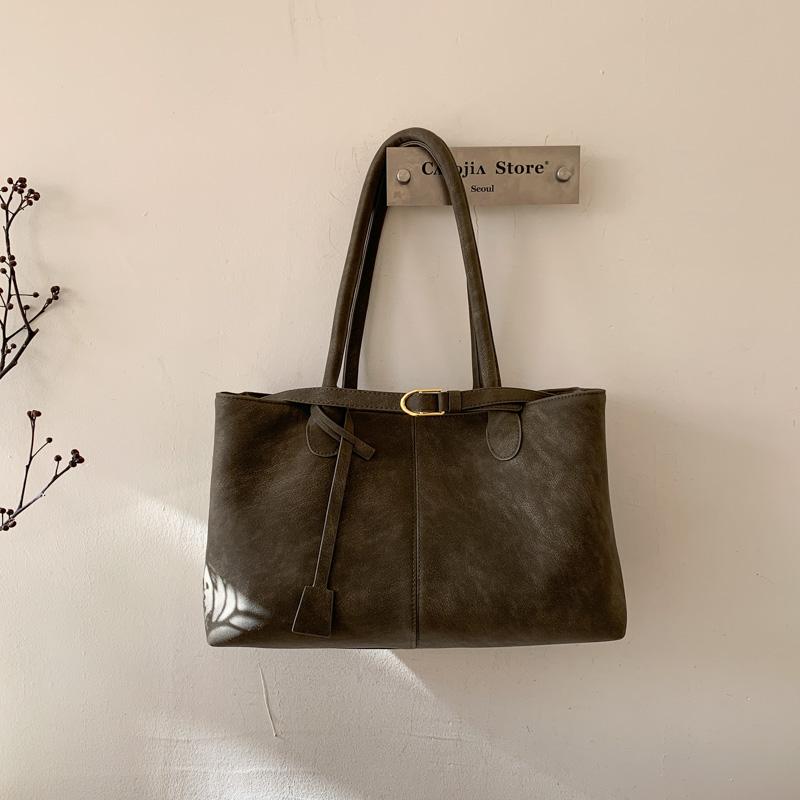 

Women s Vintage Suede Tote Bag Belt Detail Lightweight Large Capacity Magnetic Snap PU Shoulder Bag for Daily Commute Shopping