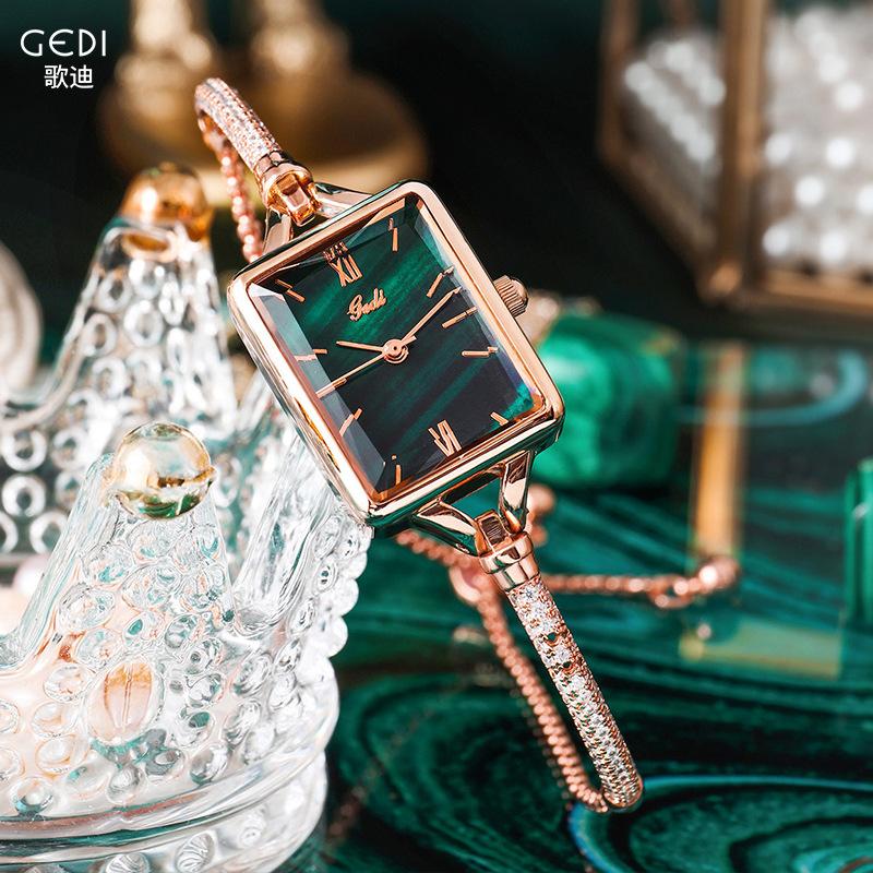 Small Square Watch Women'S Fashion Luxury Temperament Bracelet Watch Fine Detail Belt Design Quartz