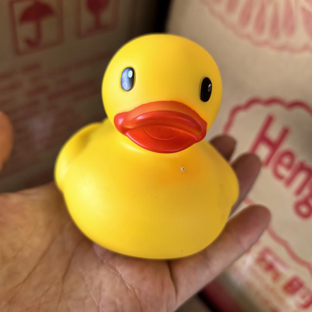 1pcs 8cm Original High Quality Rubber Duck Assorted Duck Bath Toys Kids Shower Toy Gifts Baby Birthday Party Gifts Decorations