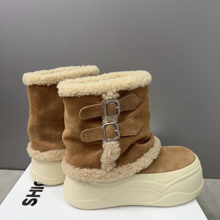 

Thick-soled snow boots for women s autumn and winter new leather velvet thermal cotton shoes, one pedal, short boots, fluffy boots for children 40