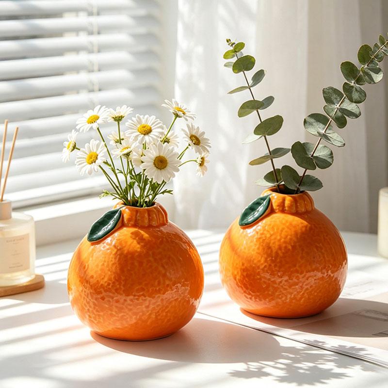 Cute Orange Shaped Ceramic Bud Vase, Small Fruit Flower Vase for Hydroponic Plants, Creative Home & Office Desktop Decor