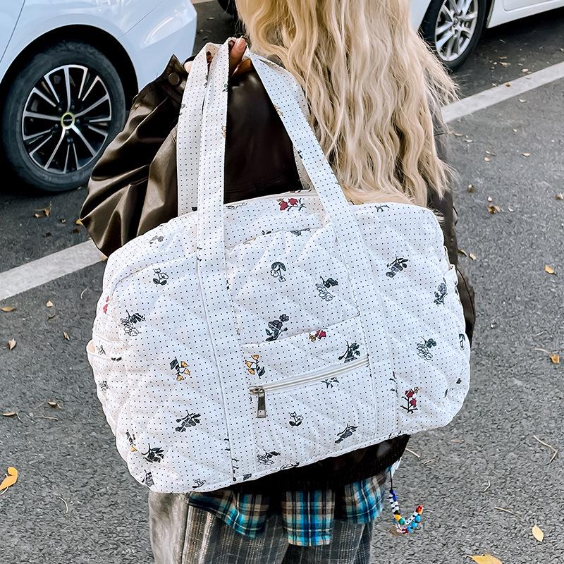 

Легка Мила Сумка-Тоут на Плече для Жінок - Велика Місткість для Коротких Подорожей та Зберігання білий