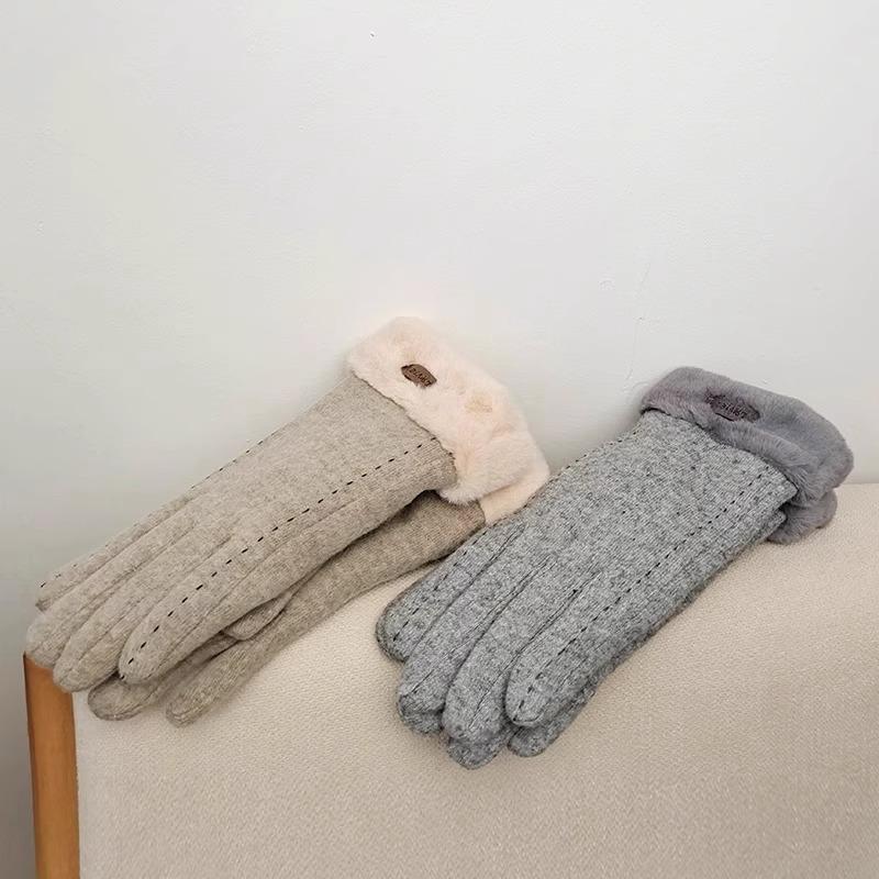 Gloves for Women Winter Warm Cycling and Driving Cold and Windproof Plus Velvet Cute Touch Screen Wool Hand Socks