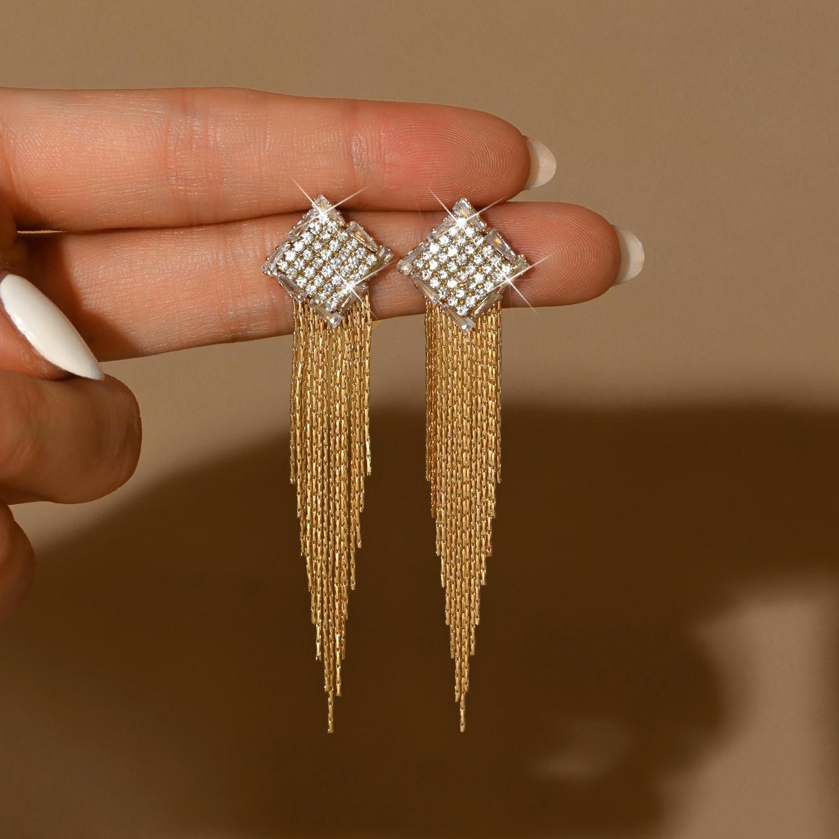 

Fashionable new long tassel earrings with a light luxury style and high-end feel for women