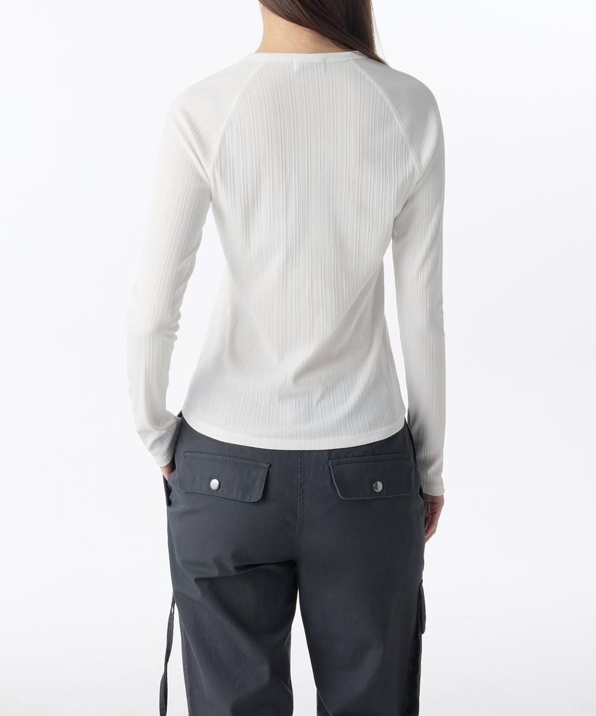 MUSINSA STANDARD WOMAN Women'S Vertical Texture Henley Neck Long Sleeve T-Shirt [White]