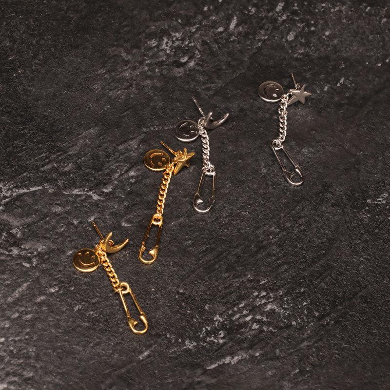 Cute Smiling Face Pin Earrings Star and Moon Elements Earrings Light Luxury Temperament Retro