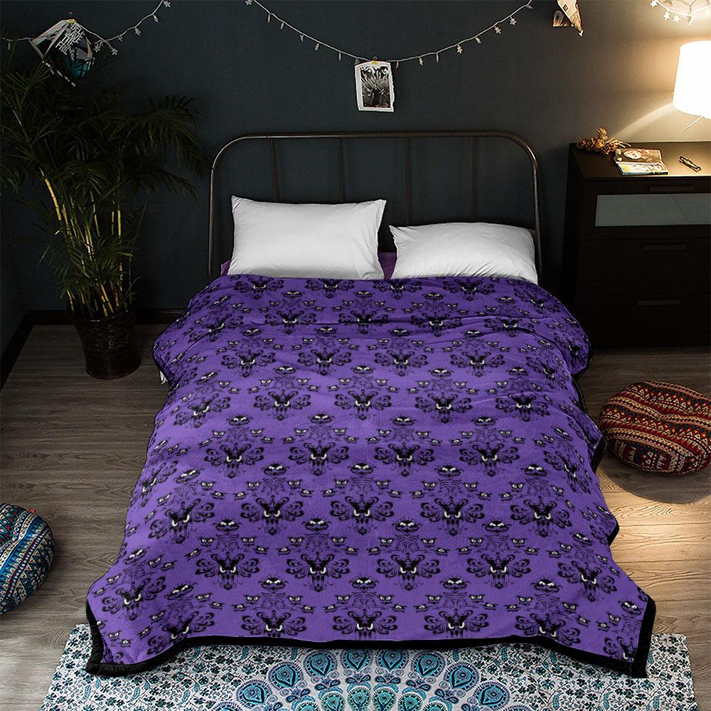 Haunted Mansions  Super Thick Vantage Purple Blanket Wearable Fleece Warm Blanket Cartoon Bedspread Comtom Acceptable