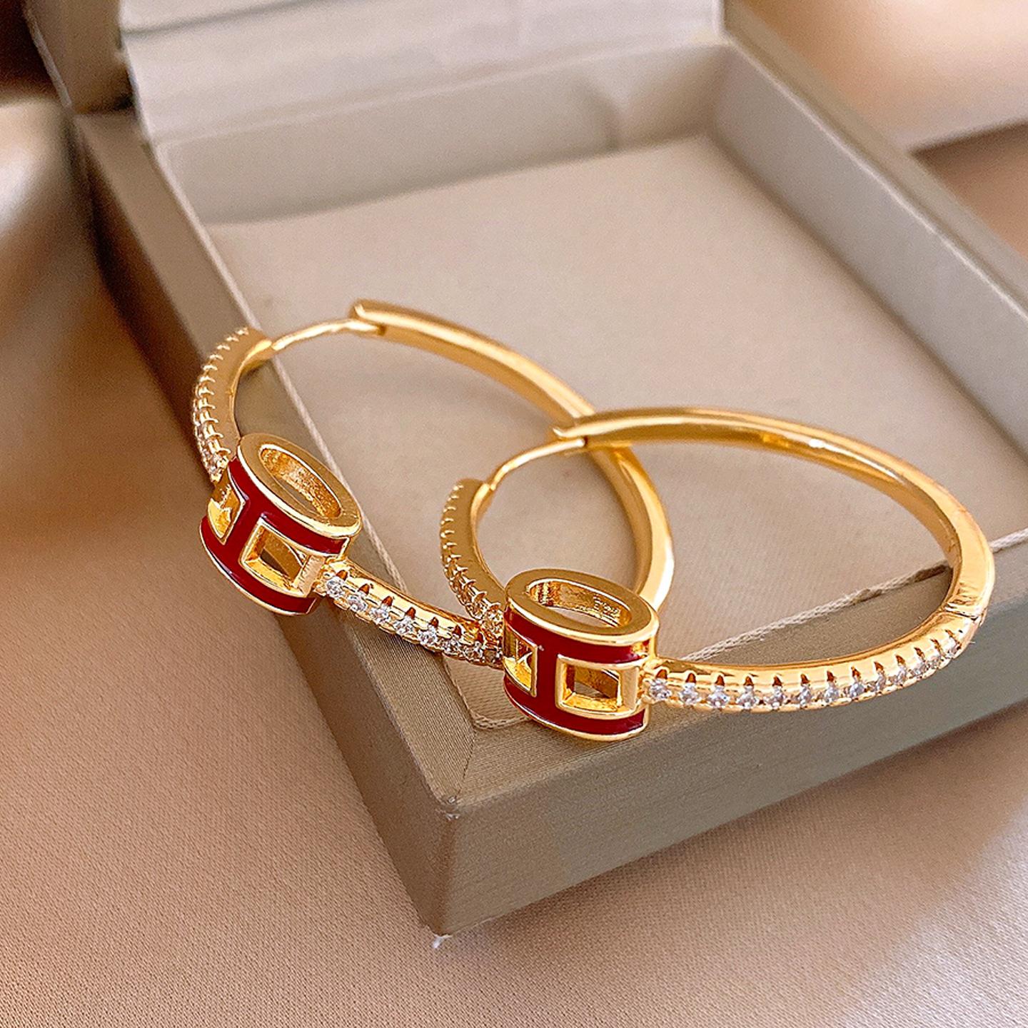 

18K real gold electroplated zircon round letter earrings ear buckles European and American earrings women