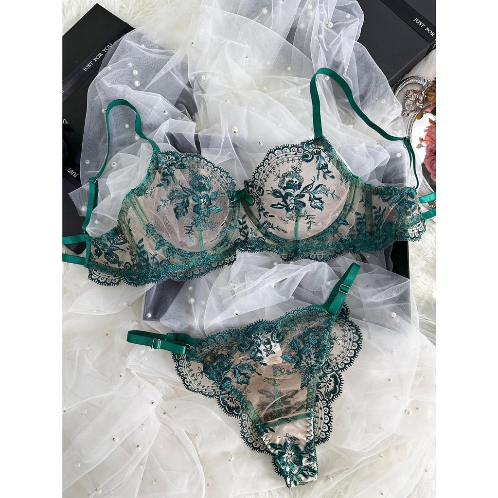 Flower embroidery see-through mesh sexy and comfortable simple and generous sex set