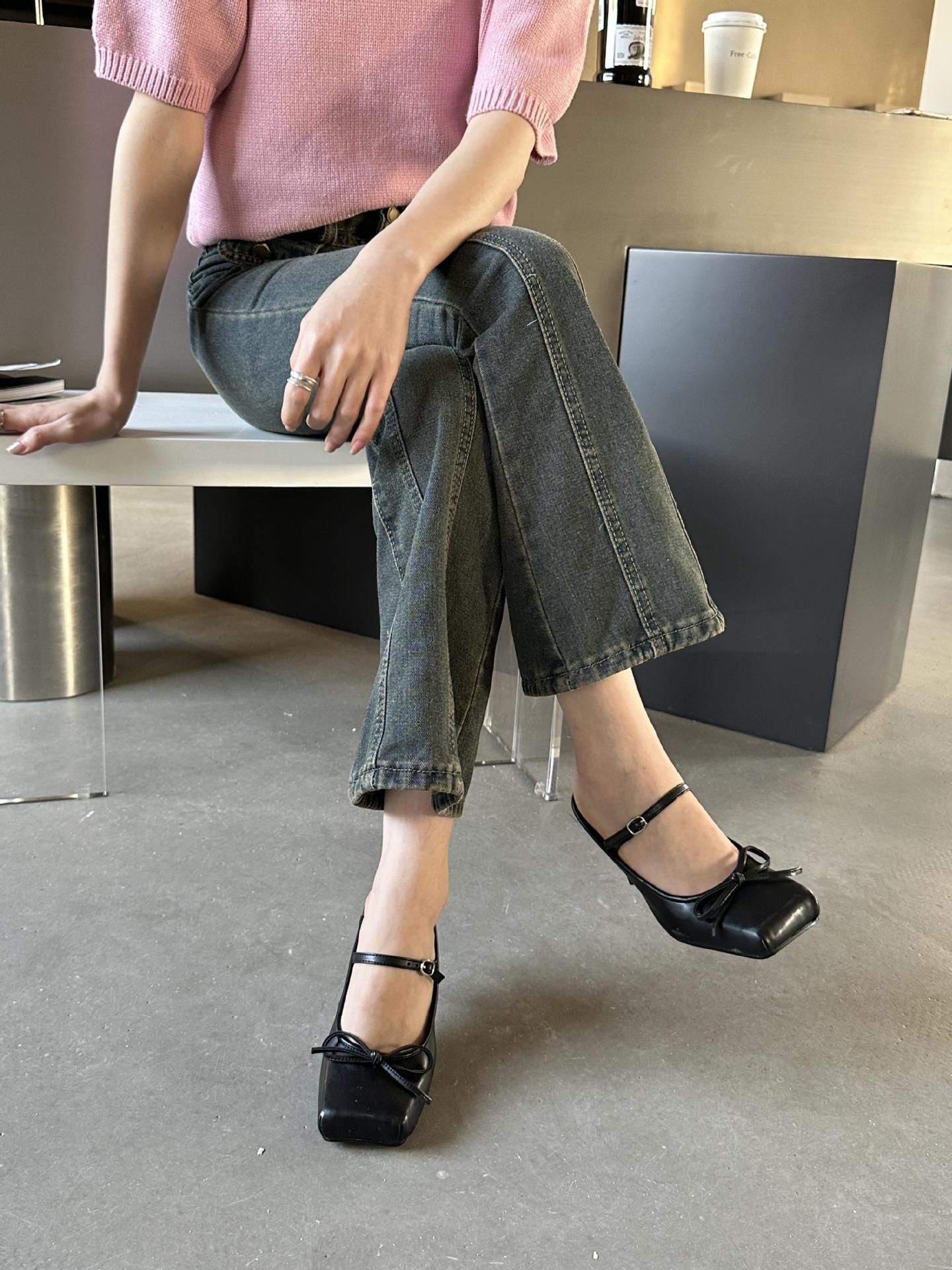 2025 spring and summer new square head thin heel European and American fashion women s shoes 35